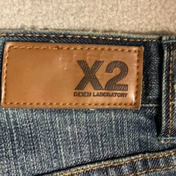 NWT Express X2 Embroidered Rear Pockets Flare Leg Jeans Women's Size 8 - Picture 6 of 6